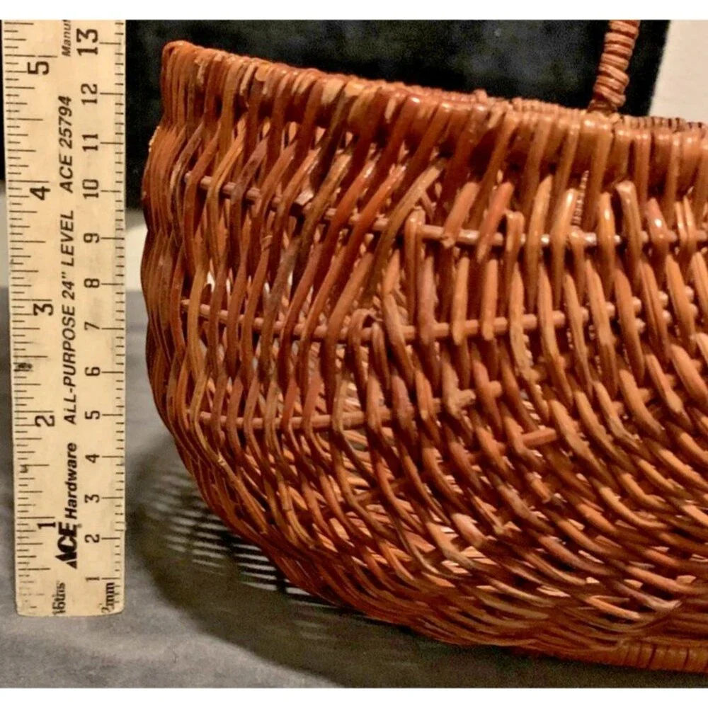 VTG Handwoven Reed Melon Basket, Half God’s Eye, Oval Egg Gathering Cottagecore